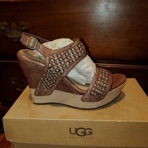 Ugg Assia Woven wedge sandals